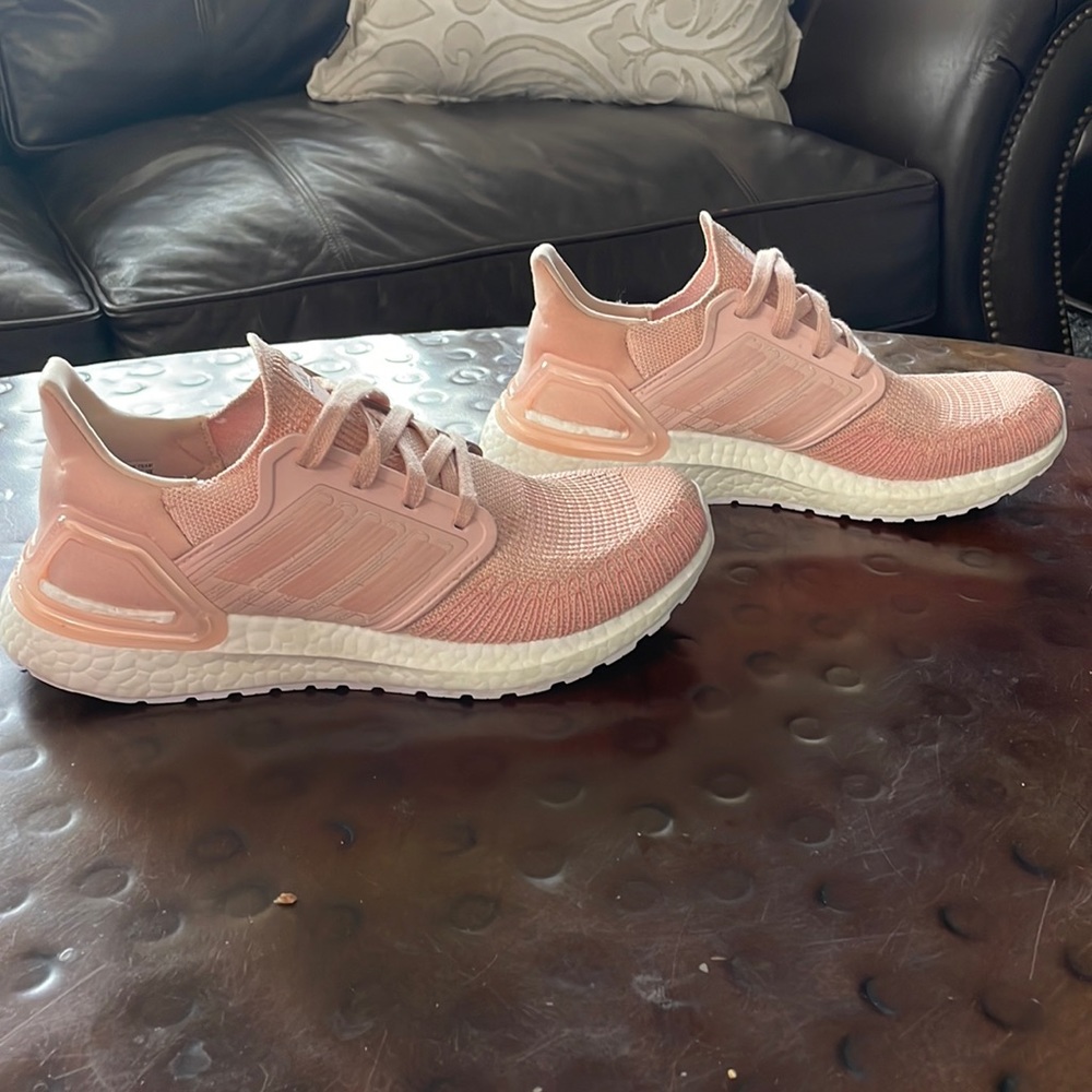 Size 9 Adidas Ultraboost 20